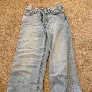 Wide leg Levi jeans bought off revolve size 24 (xs/sm)